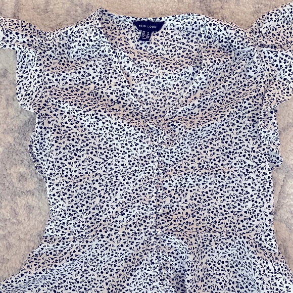 New Look floral blouse with ruffle sleeves - Picture 1 of 2